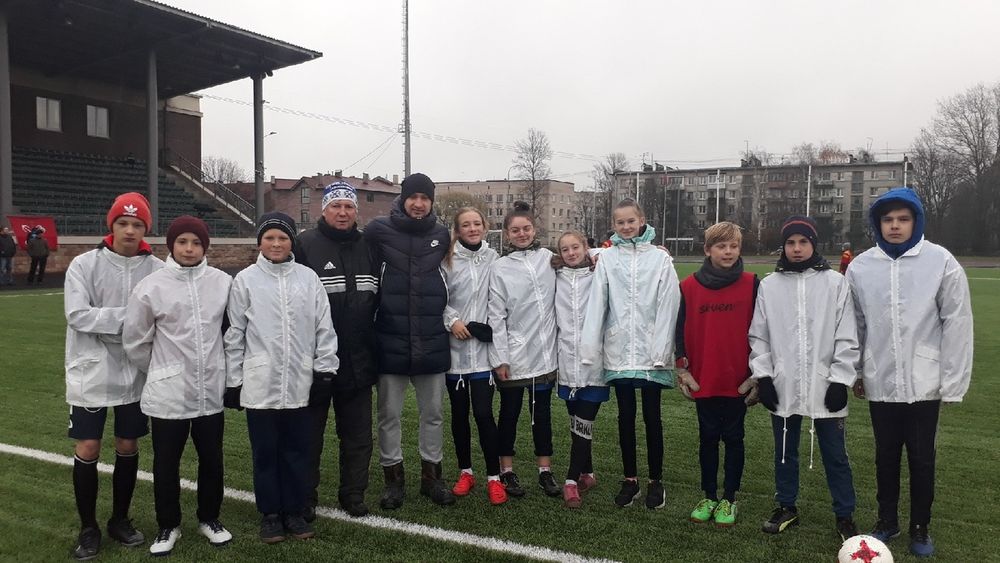 День народного единства на турнире по футболу в Пушкине