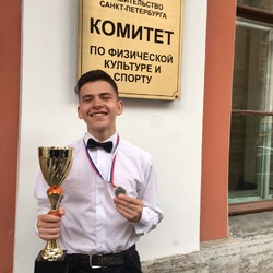 Второе место во Всероссийских соревнованиях юных хоккеистов "Золотая шайба" имени А.В.Тарасова