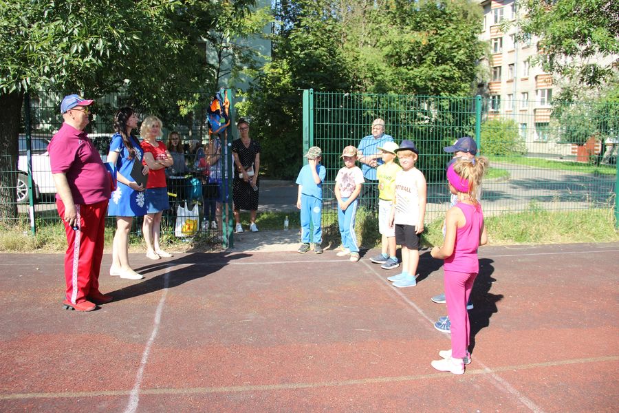 Сегодня для воспитанников секции борьбы была проведена беседа, посвященная Дню Флага России